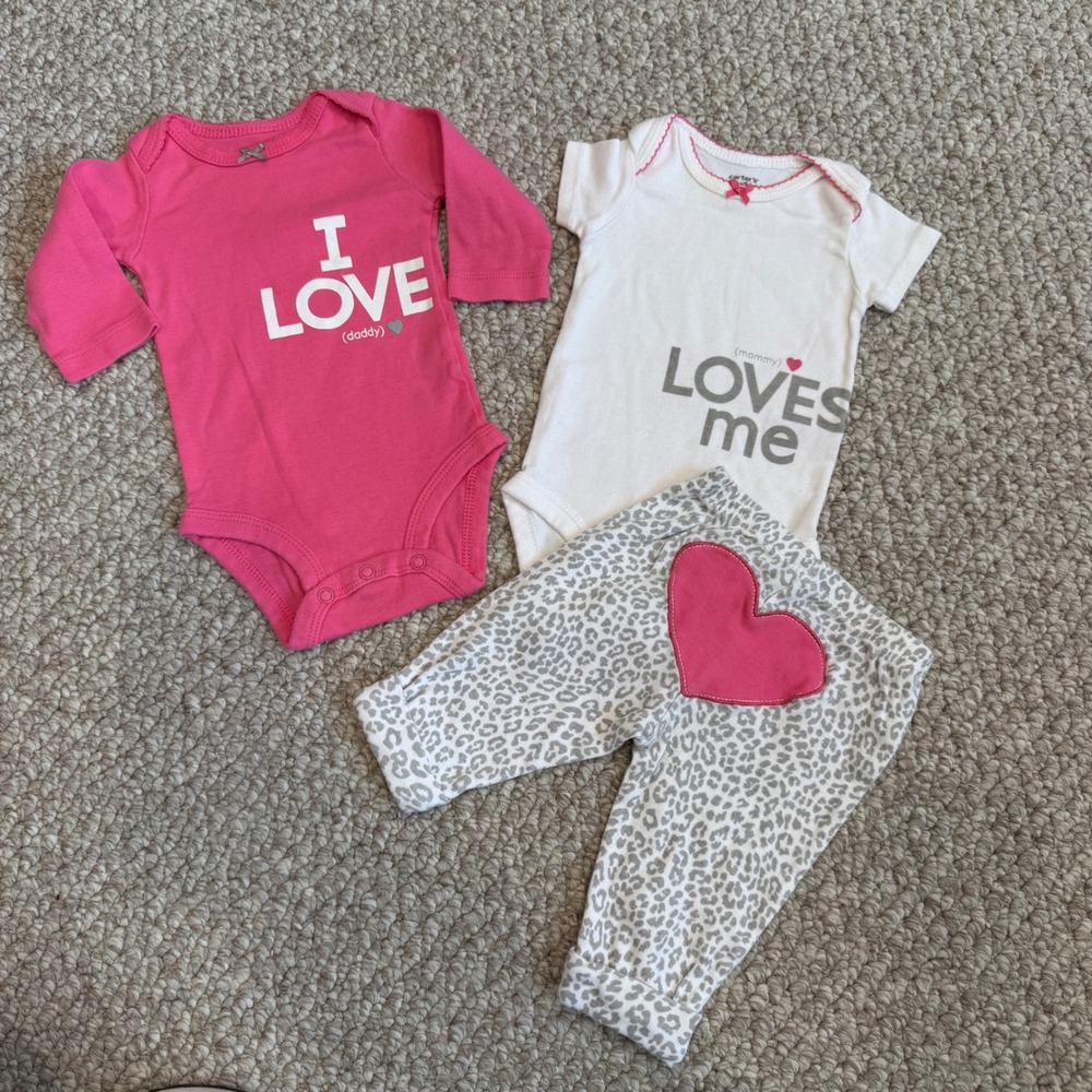 Carters Baby Girls Size 3 Months 3 Piece Set Mommy‎ Loves Me Daddy Bodysuits